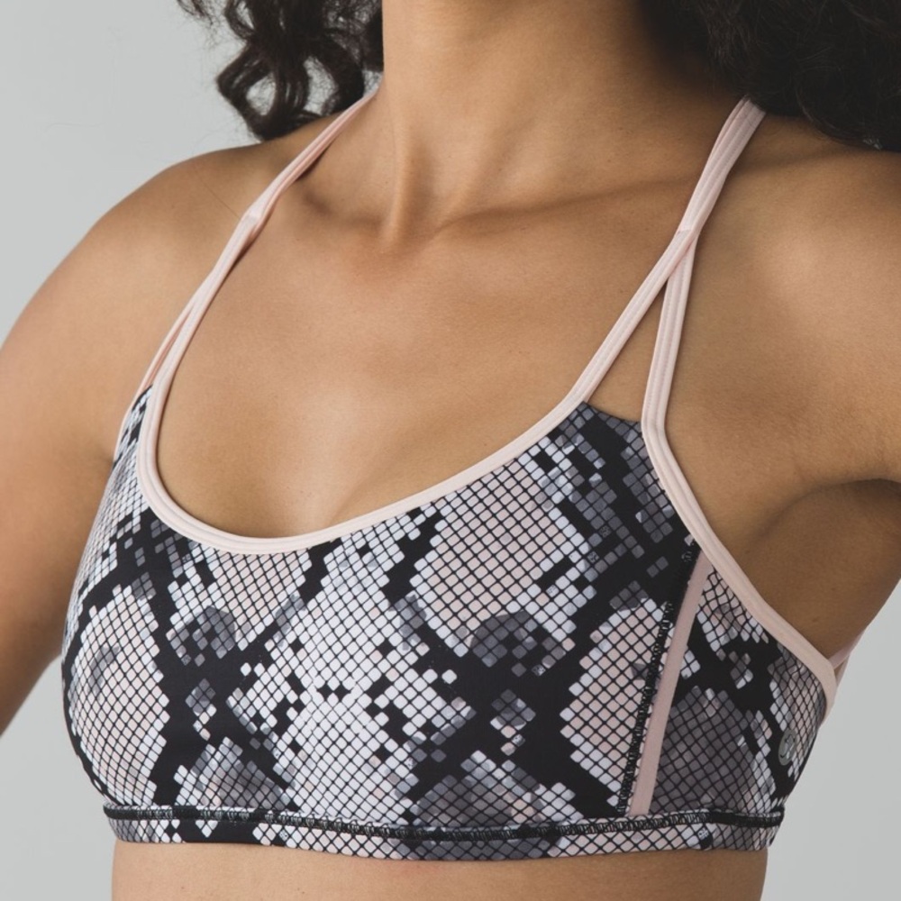 Lululemon Light Up Bra (Luxtreme)